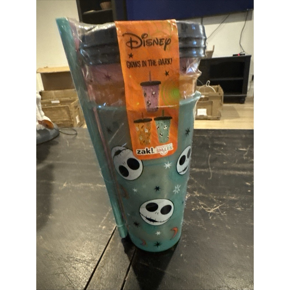 NEW Zak!  Nightmare Before Christmas  16.5 Oz tumblers 4-Pack Plastic W/lids